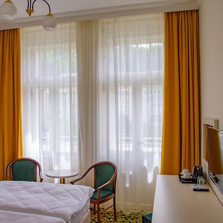 Ea Hotel Elefant Karlovy Vary Luaran gambar