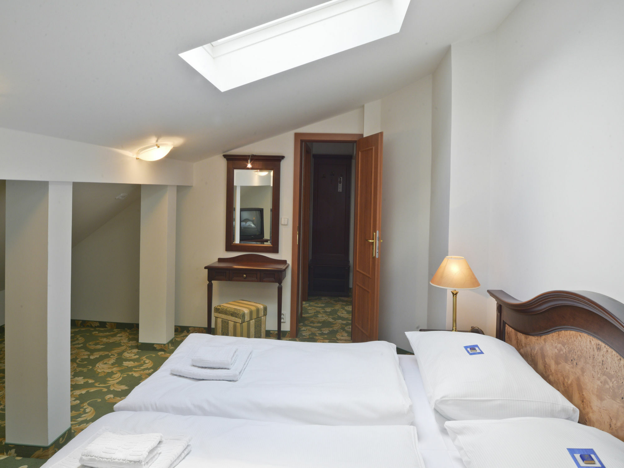Ea Hotel Elefant Karlovy Vary Luaran gambar